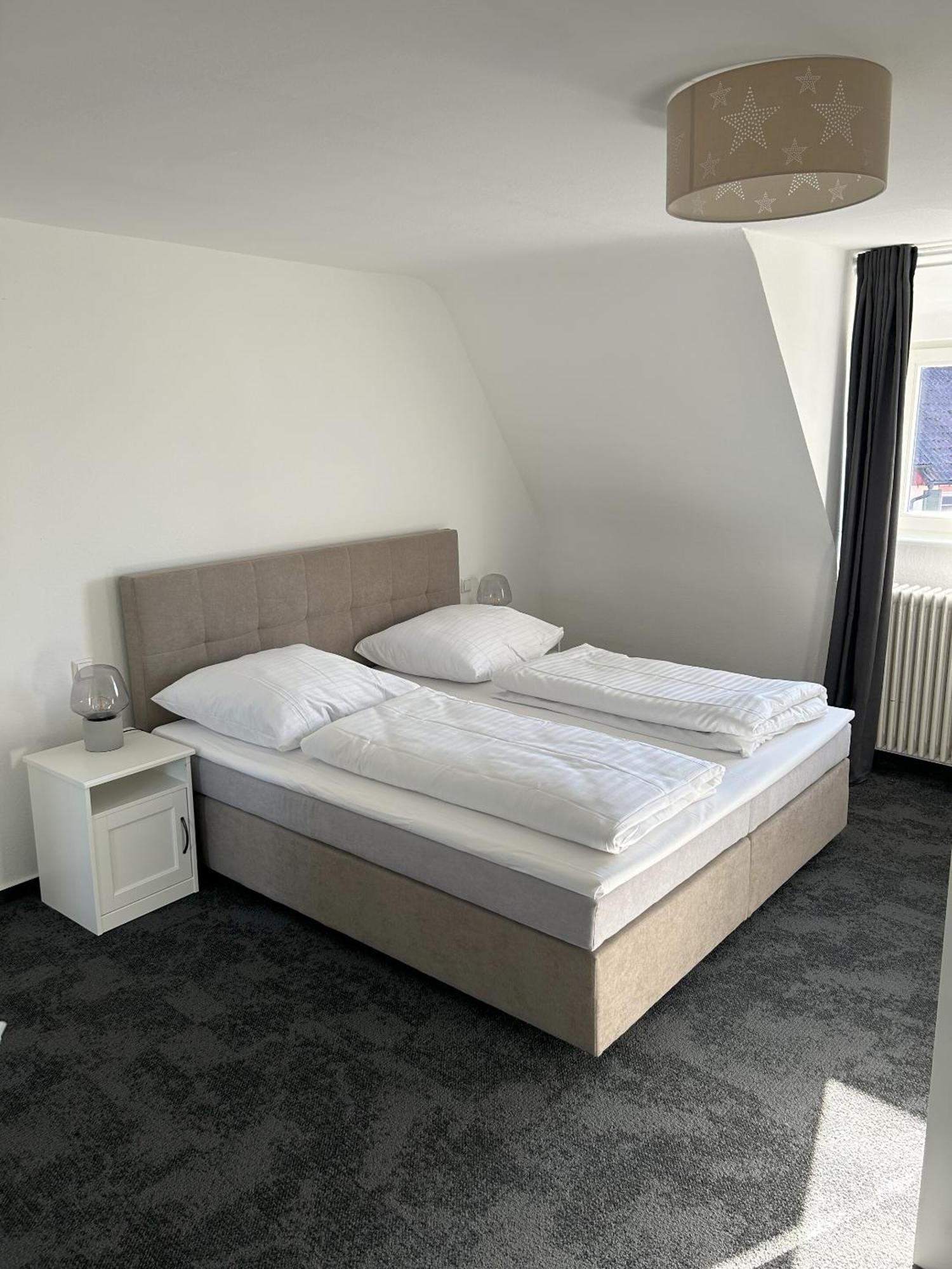 Gasthaus zum Adler Ettenheim Zimmer foto